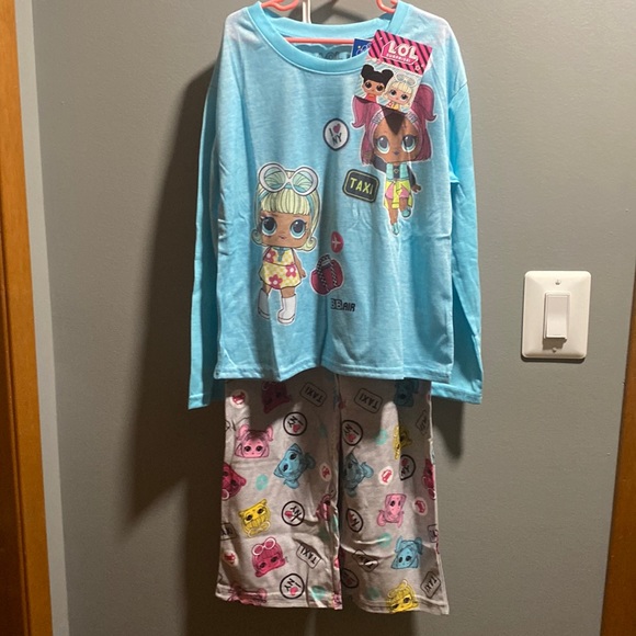 L.O.L. Surprise! Other - BRAND NEW GIRLS 2 PIECE PAJAMA SET SIZE 10! NWT. SMOKE FREE HOME!